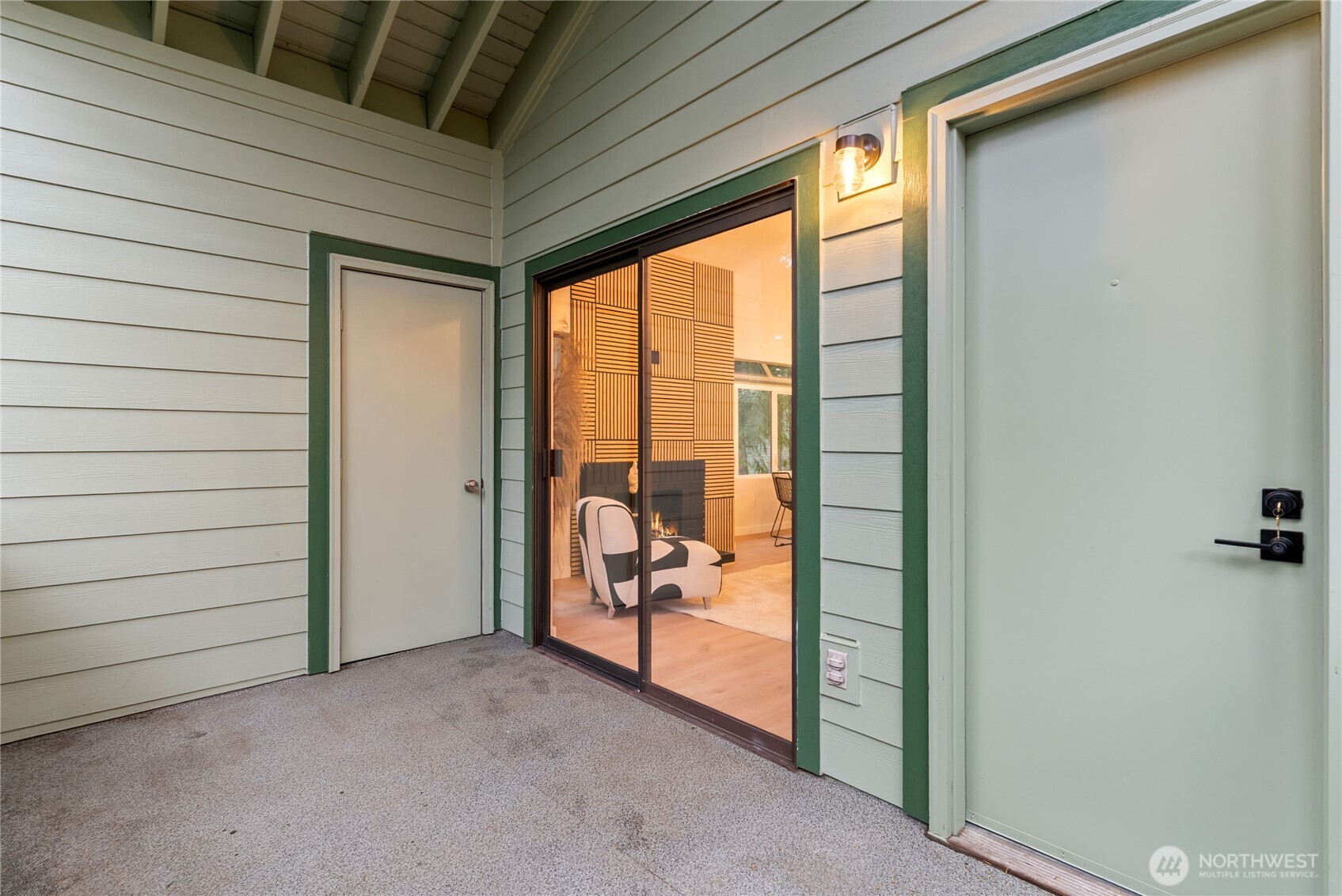 155 South 330th Street, Unit D Federal Way, WA 98003 - Photo 20 of 35 a view of a room with window