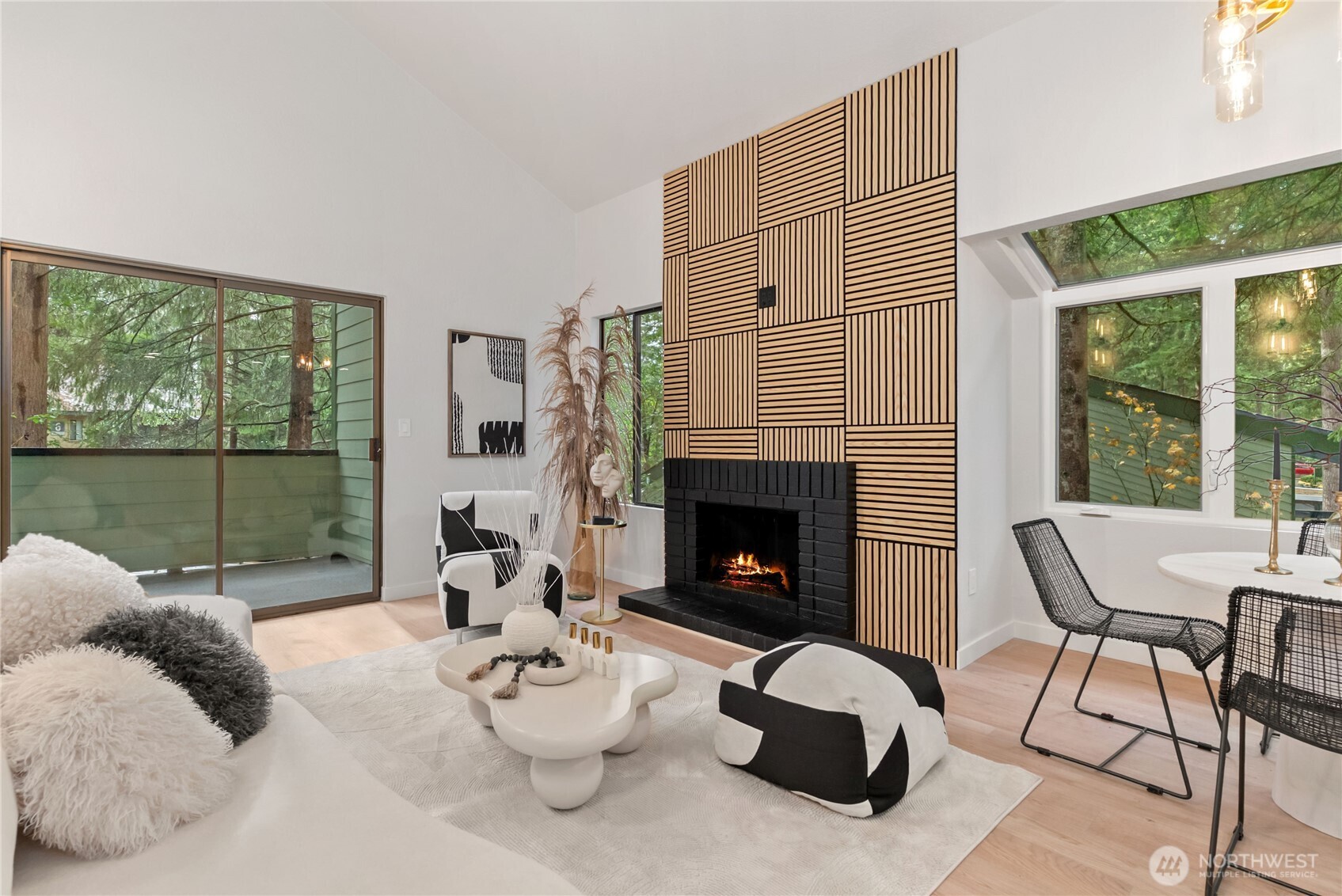 155 South 330th Street, Unit D Federal Way, WA 98003 - Photo 4 of 35 a living room with furniture and a fireplace