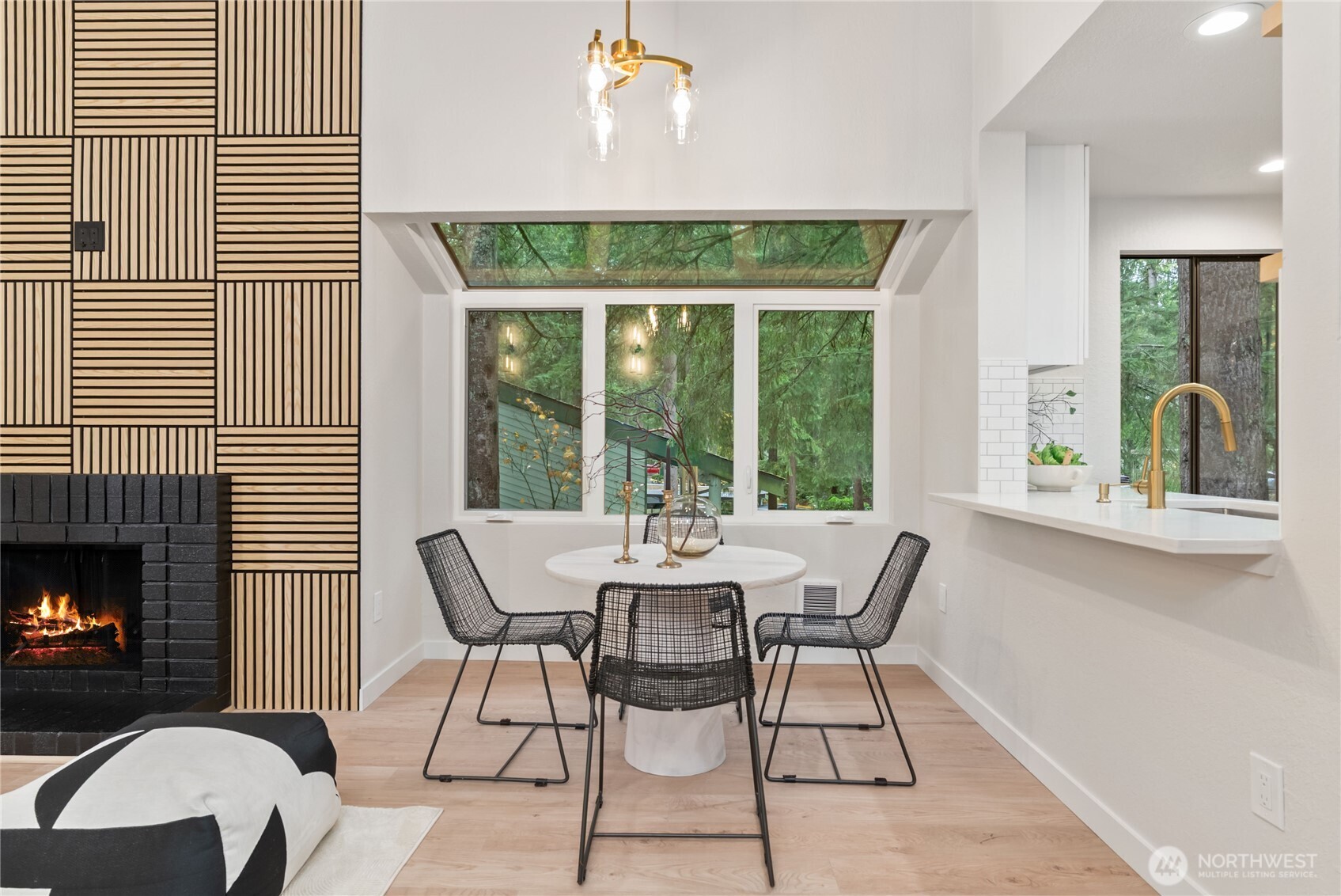 155 South 330th Street, Unit D Federal Way, WA 98003 - Photo 9 of 35 a dining room with furniture and window