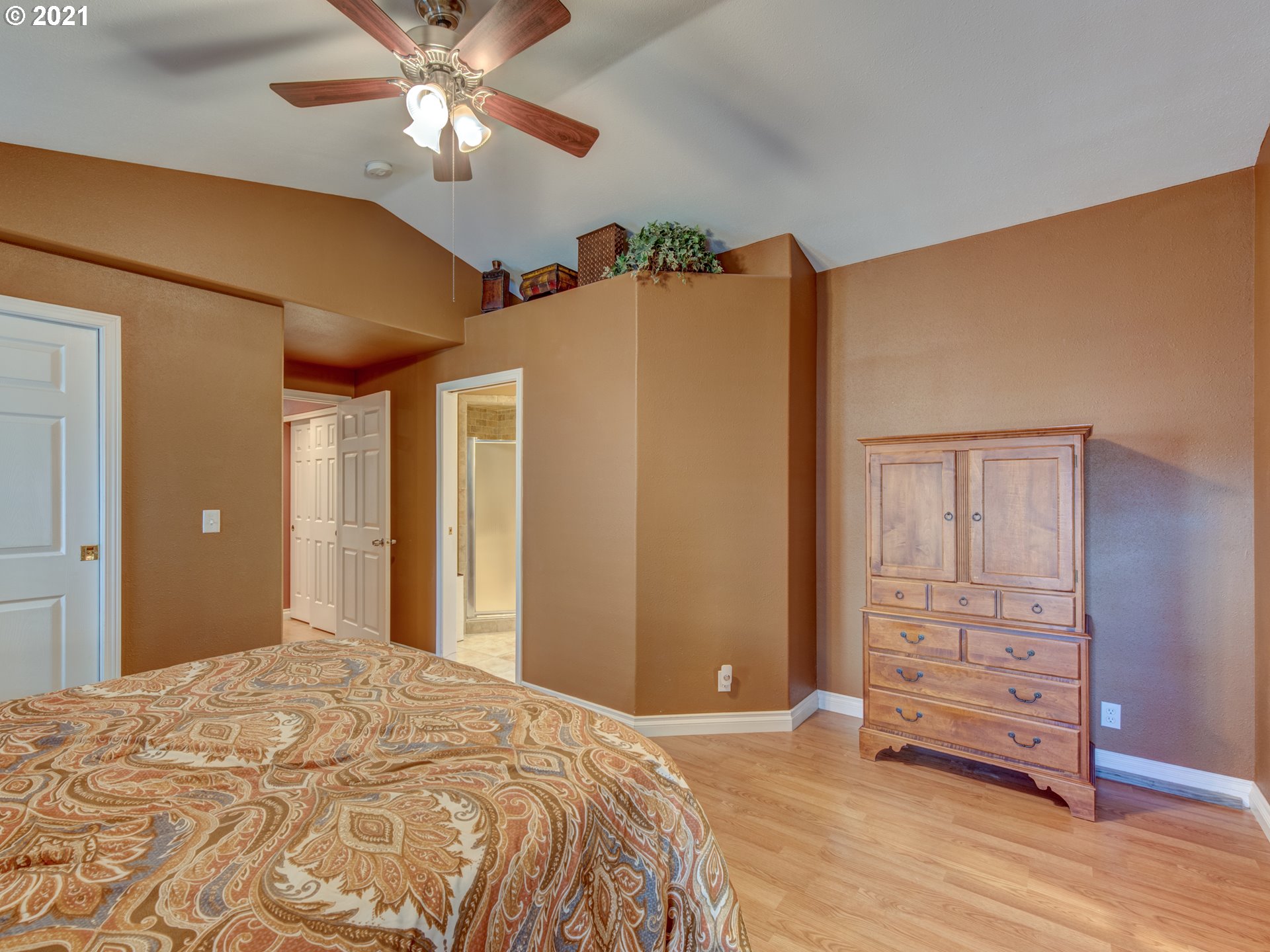 1153 Ash Grove Loop Creswell, OR 97426 - Photo 11 of 27 Gallery Image 11