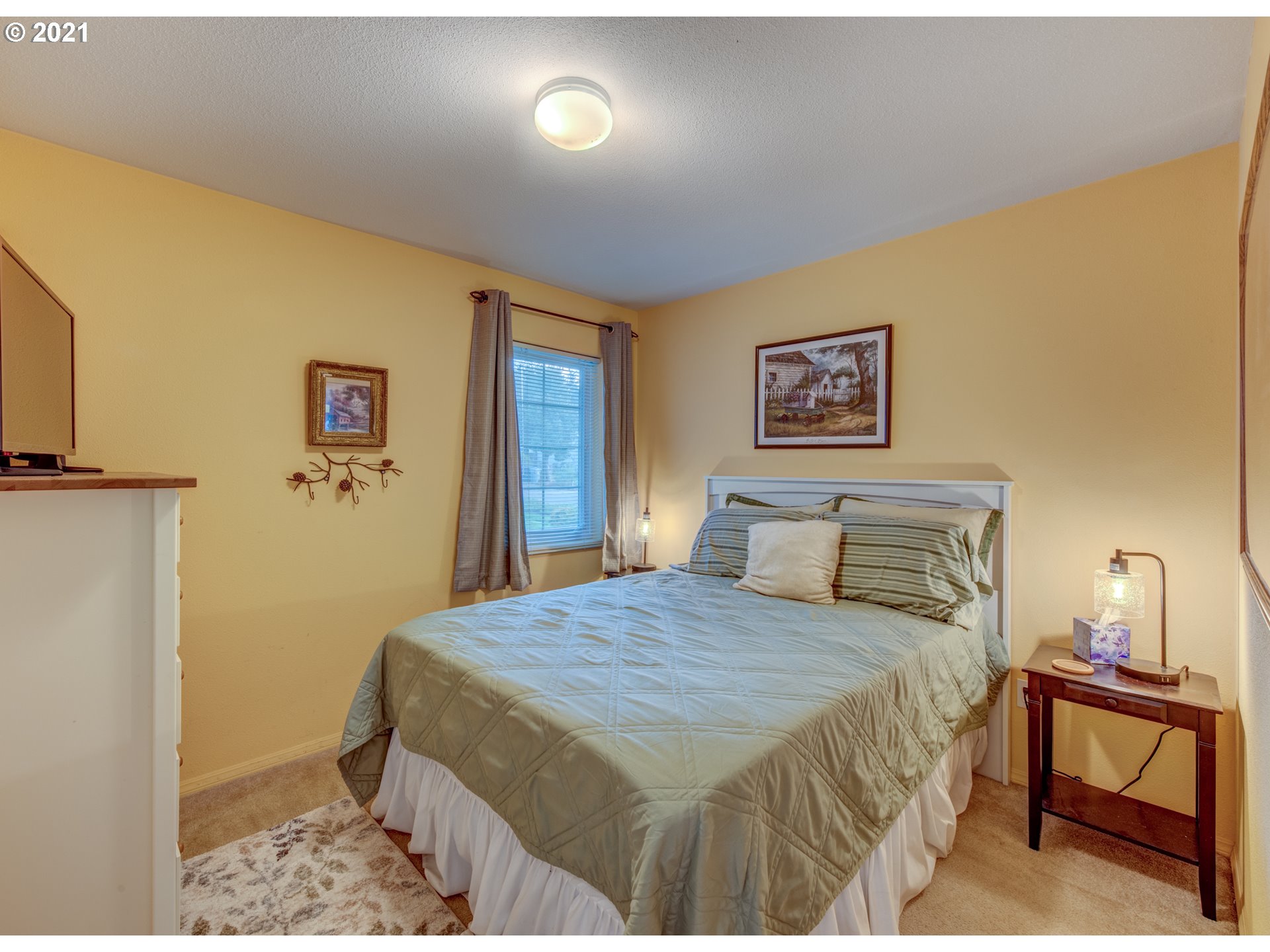1153 Ash Grove Loop Creswell, OR 97426 - Photo 17 of 27 Gallery Image 17
