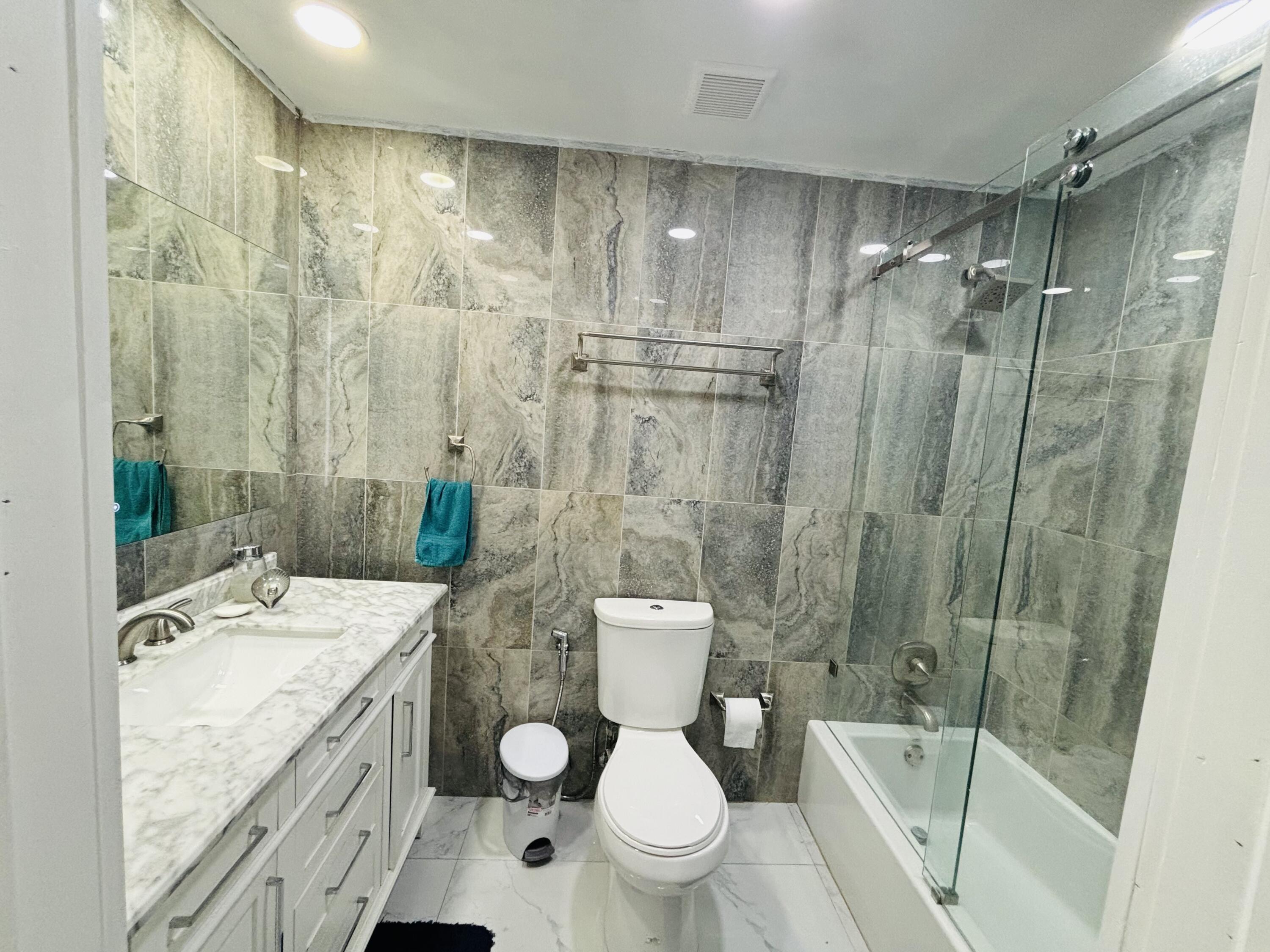 1911 High Ridge Road Lake Worth, FL 33461 - Photo 8 of 13 House Bathroom