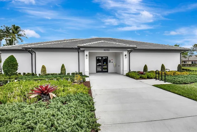 $389,000 | 8624 Logia Circle, Boynton Beach, FL 33472
