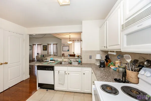 $159,900 | 5145 Nicholson Drive, Unit 66, Baton Rouge, LA 70820