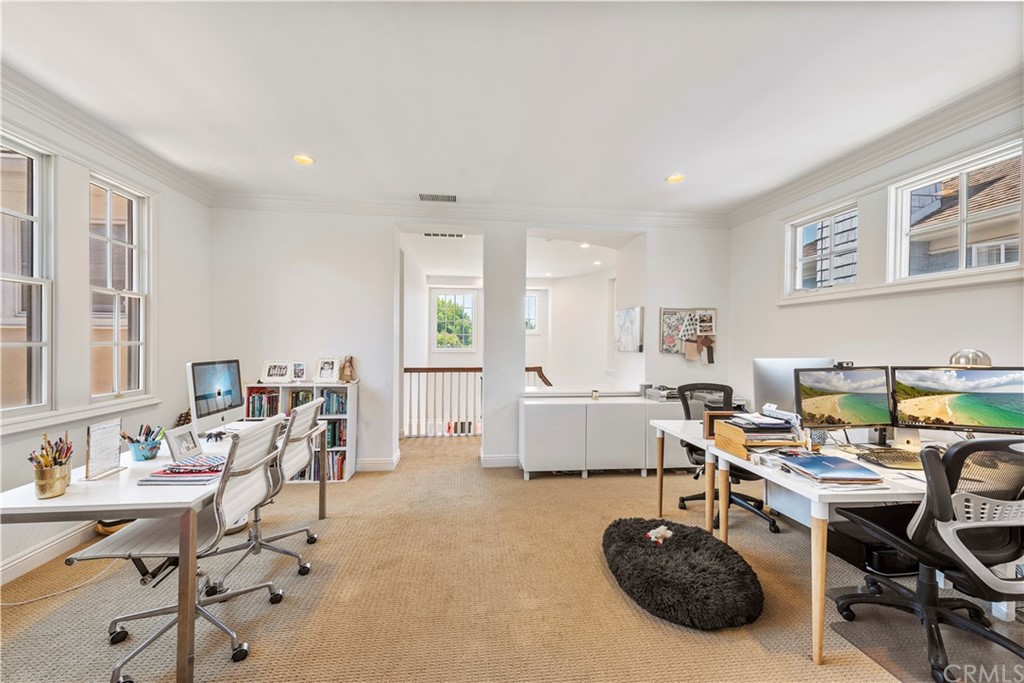 6 Edgewood Drive Newport Beach, CA 92660 - Photo 14 of 29