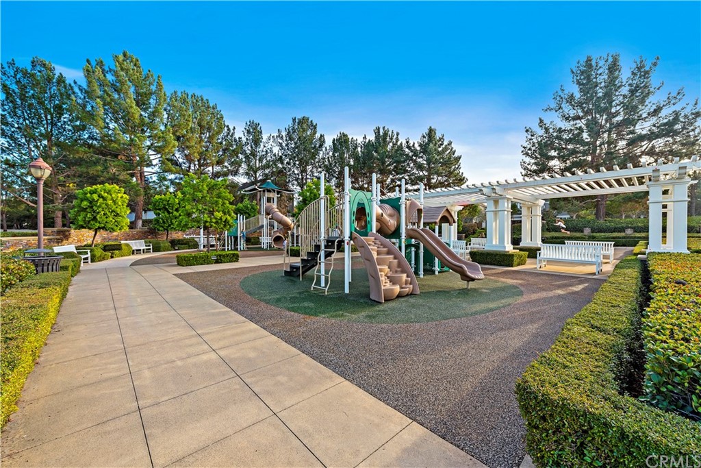 6 Edgewood Drive Newport Beach, CA 92660 - Photo 23 of 29 Community playground