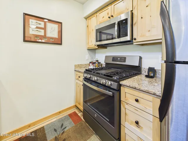 $299,000 | 99 Lookout Peak Drive, Pinehurst, ID 83850