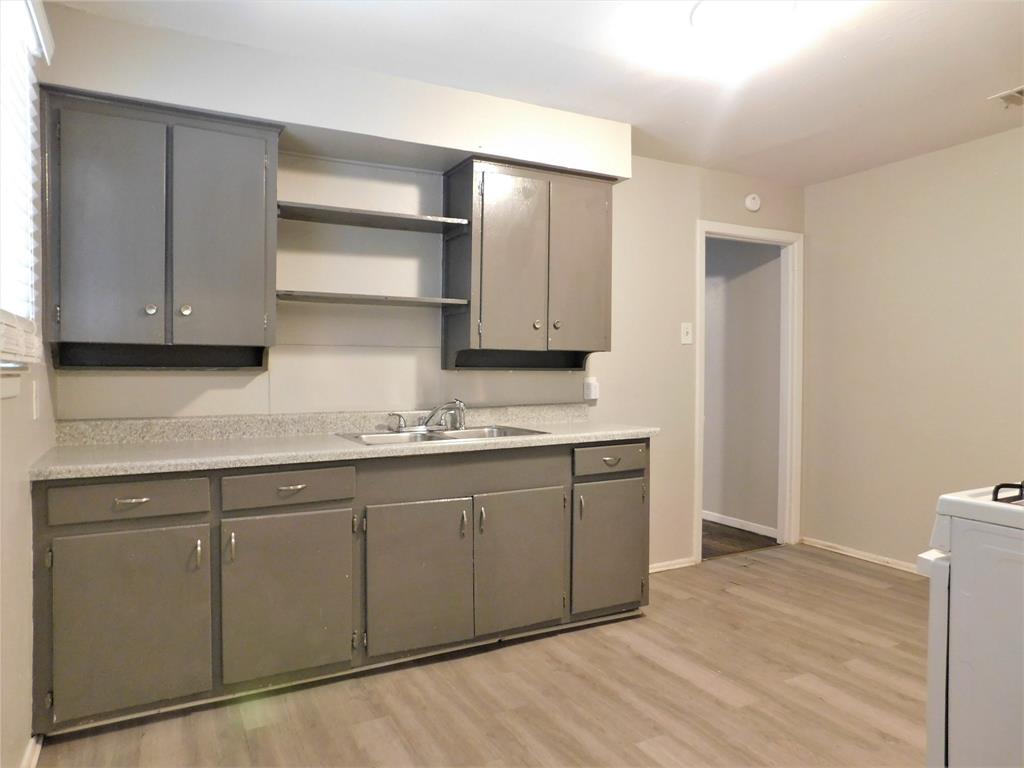 2212 Denison Street Denton, TX 76201 - Photo 11 of 19