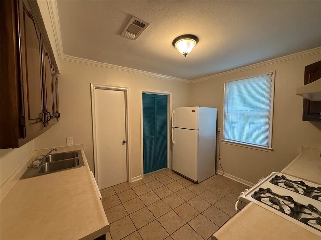 7469 Hurst Street New Orleans, LA 70118 - Photo 12 of 13