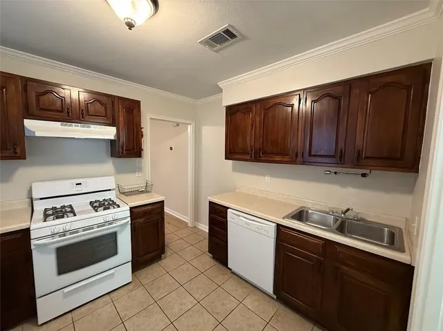 $1,500 | 7469 Hurst Street, New Orleans, LA 70118