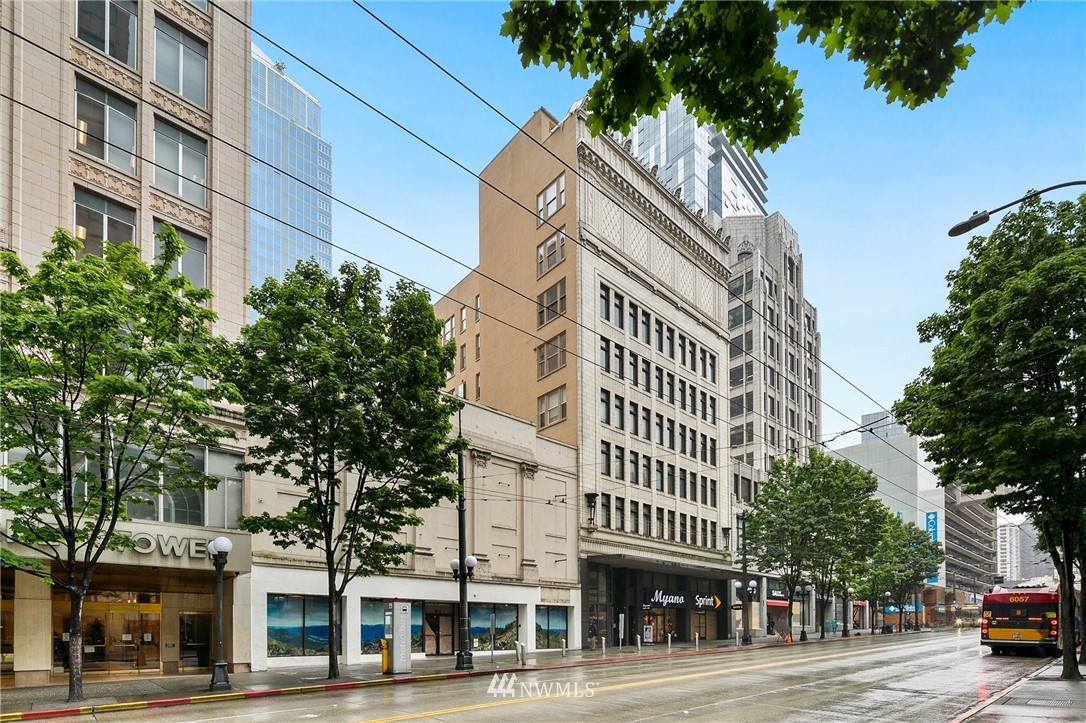 1519 3rd Avenue, Unit 302 Seattle, WA 98101 - Photo 2 of 26 a view of a building and a street view