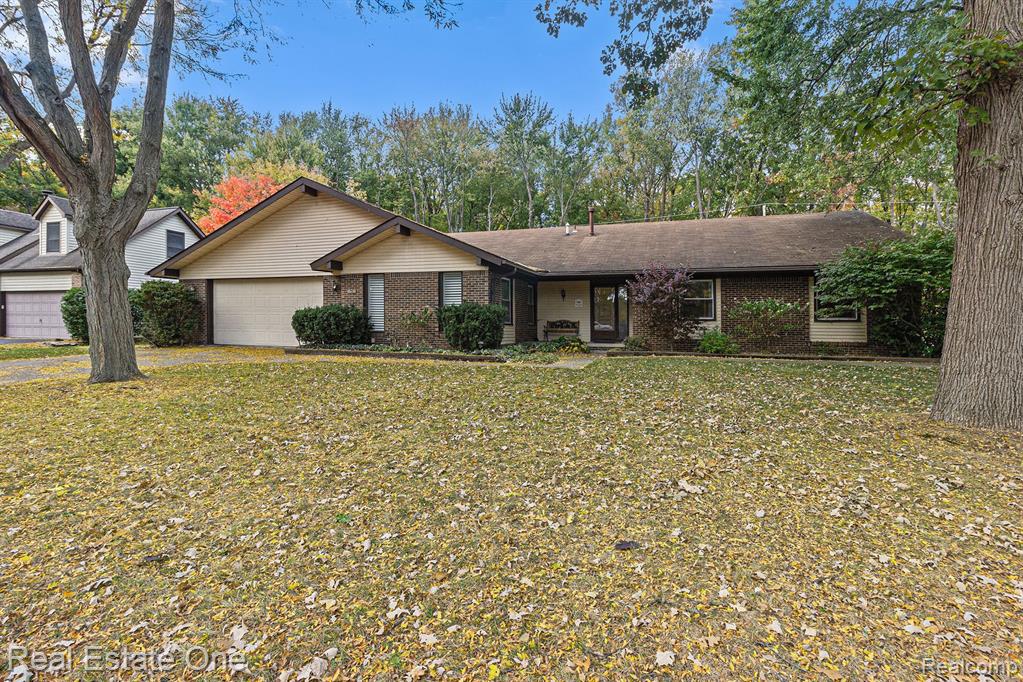 41454 Chattman Street Novi, MI 48375 - Photo 1 of 19