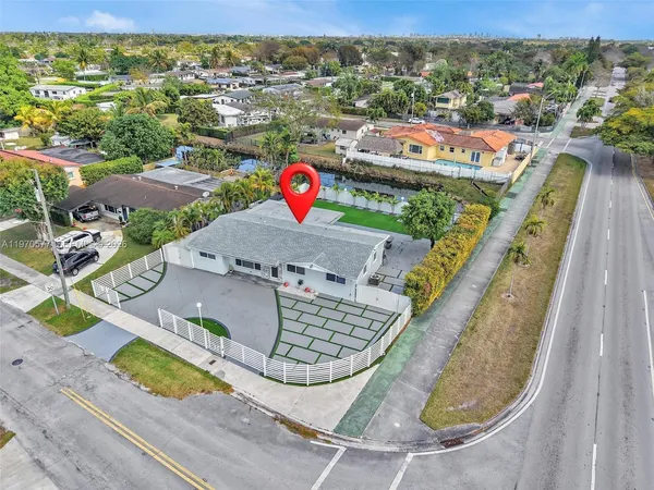 $5,000 | 5521 Southwest 104th Avenue, Miami, FL 33165