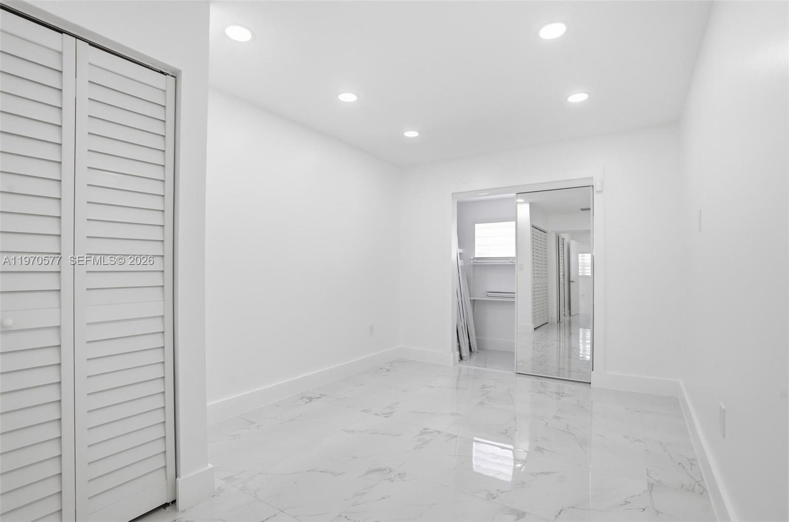 5521 Southwest 104th Avenue Miami, FL 33165 - Photo 19 of 28