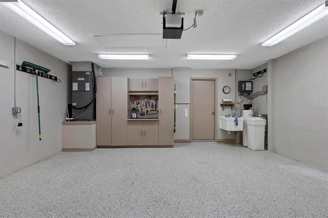 $8,500 | 8937 Olde Hickory Avenue, Sarasota, FL 34238