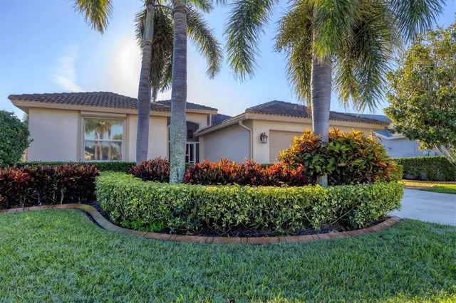 $8,500 | 8937 Olde Hickory Avenue, Sarasota, FL 34238