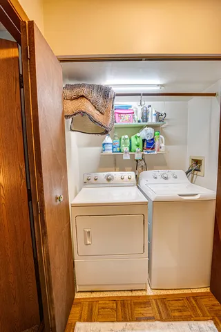 $345,000 | 1715 Riverwood Drive, Algonquin, IL 60102