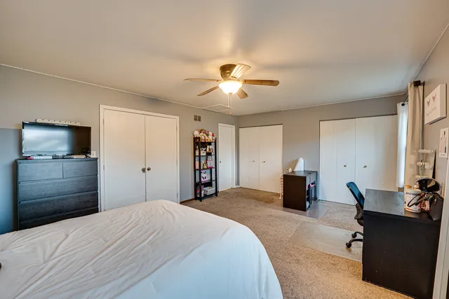 $345,000 | 1715 Riverwood Drive, Algonquin, IL 60102