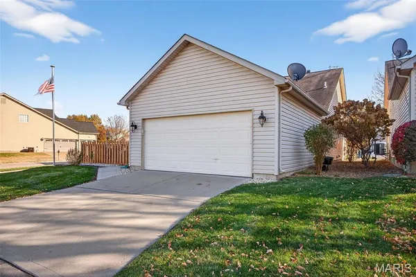 $339,000 | 3125 Calhoun Drive, St. Charles, MO 63301