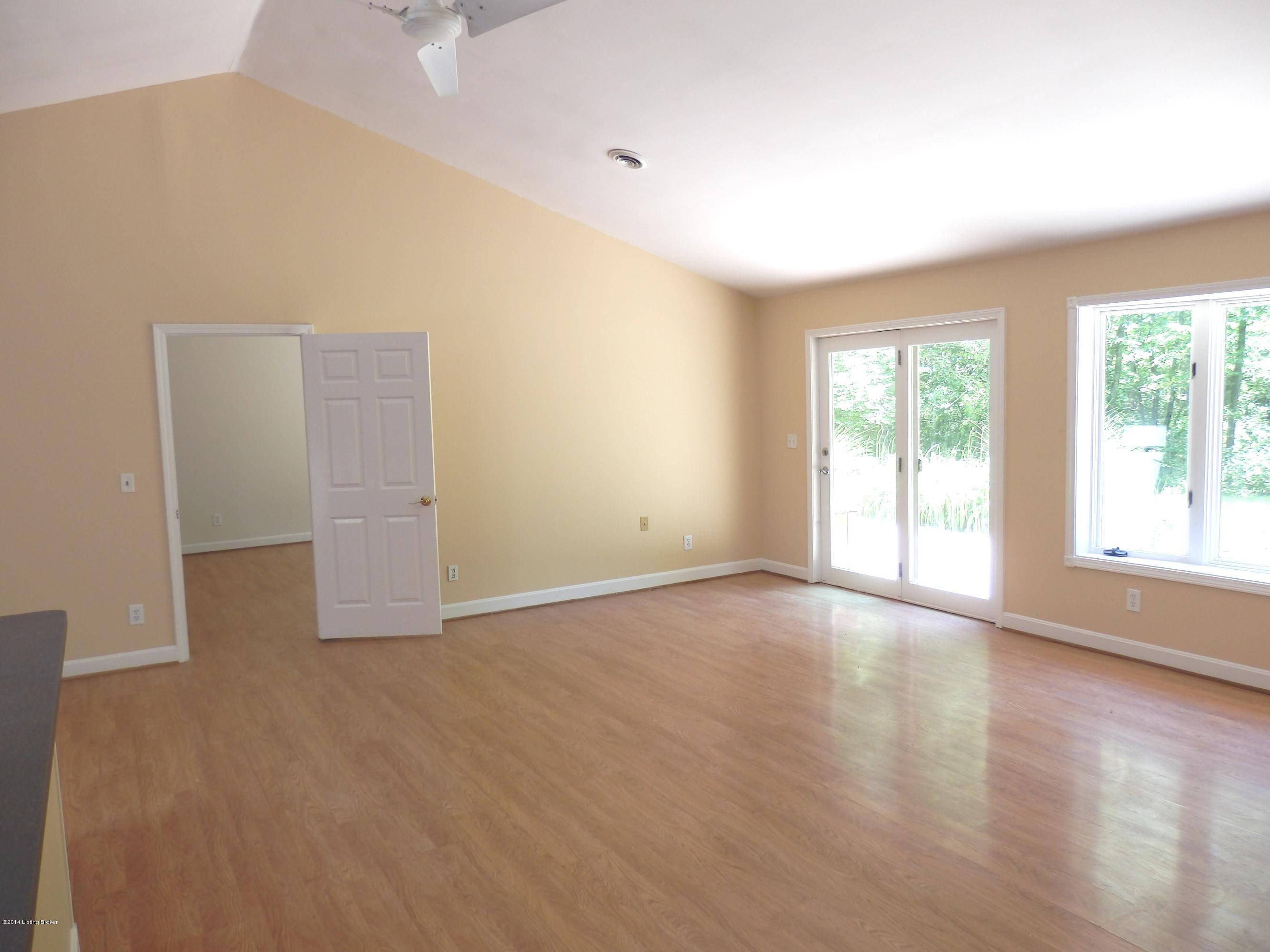 1776 Wolf-Pen Road Pendleton, KY 40055 - Photo 10 of 33 1776 Wolfpen_15_Great Room