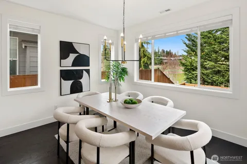 $1,575,000 | 13404 Little Bear Creek Place, Woodinville, WA 98072