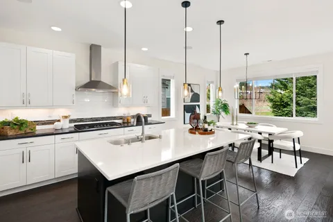 $1,575,000 | 13404 Little Bear Creek Place, Woodinville, WA 98072