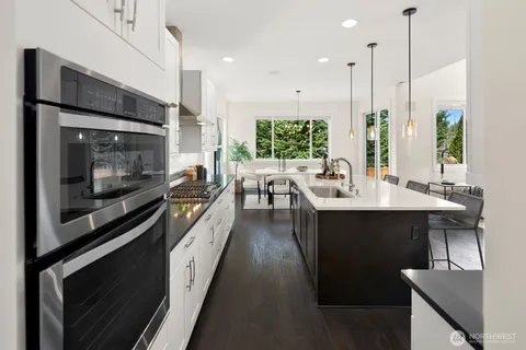 $1,575,000 | 13404 Little Bear Creek Place, Woodinville, WA 98072