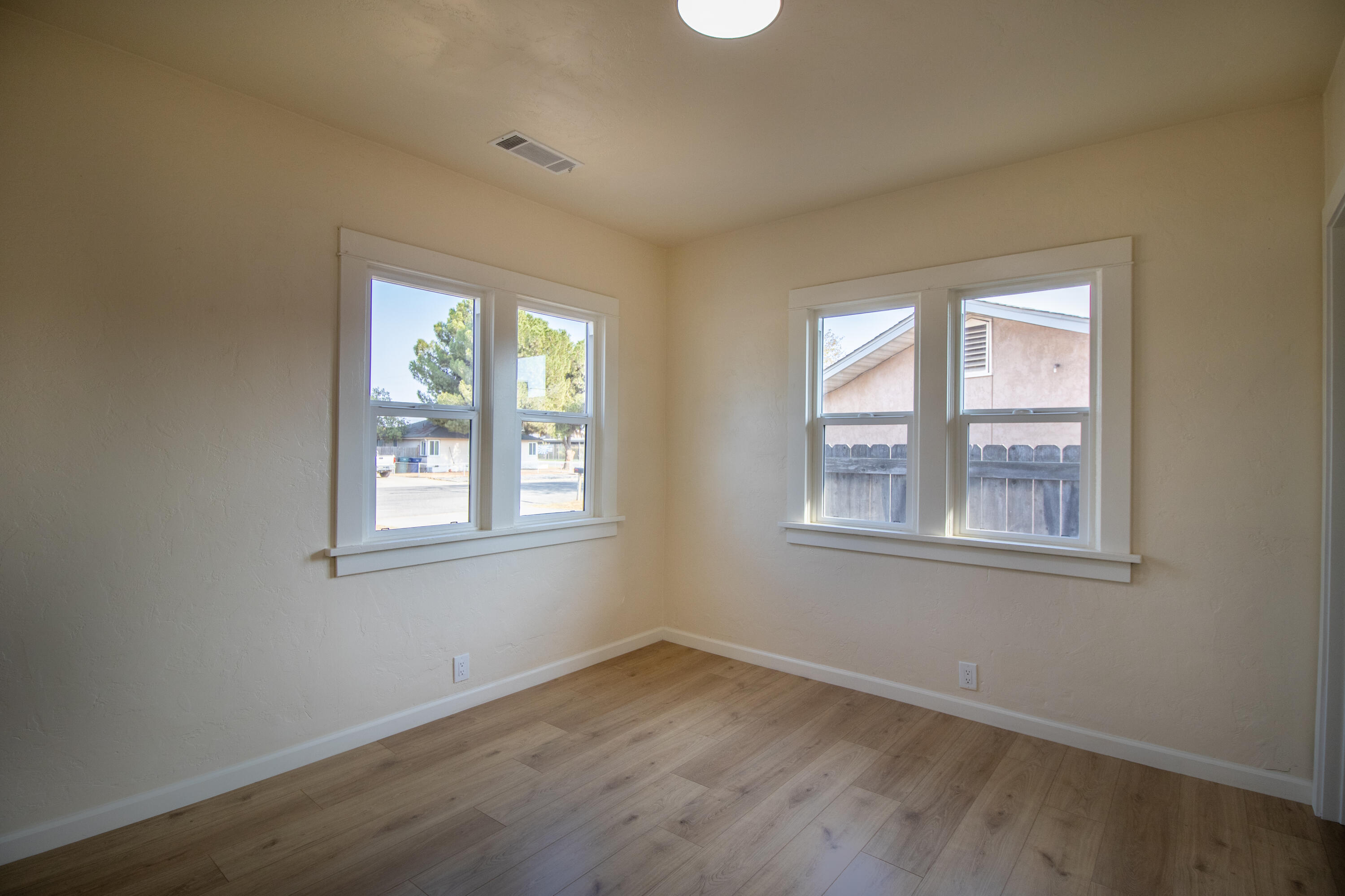 751 South R Street Tulare, CA 93274 - Photo 20 of 36 R St-15
