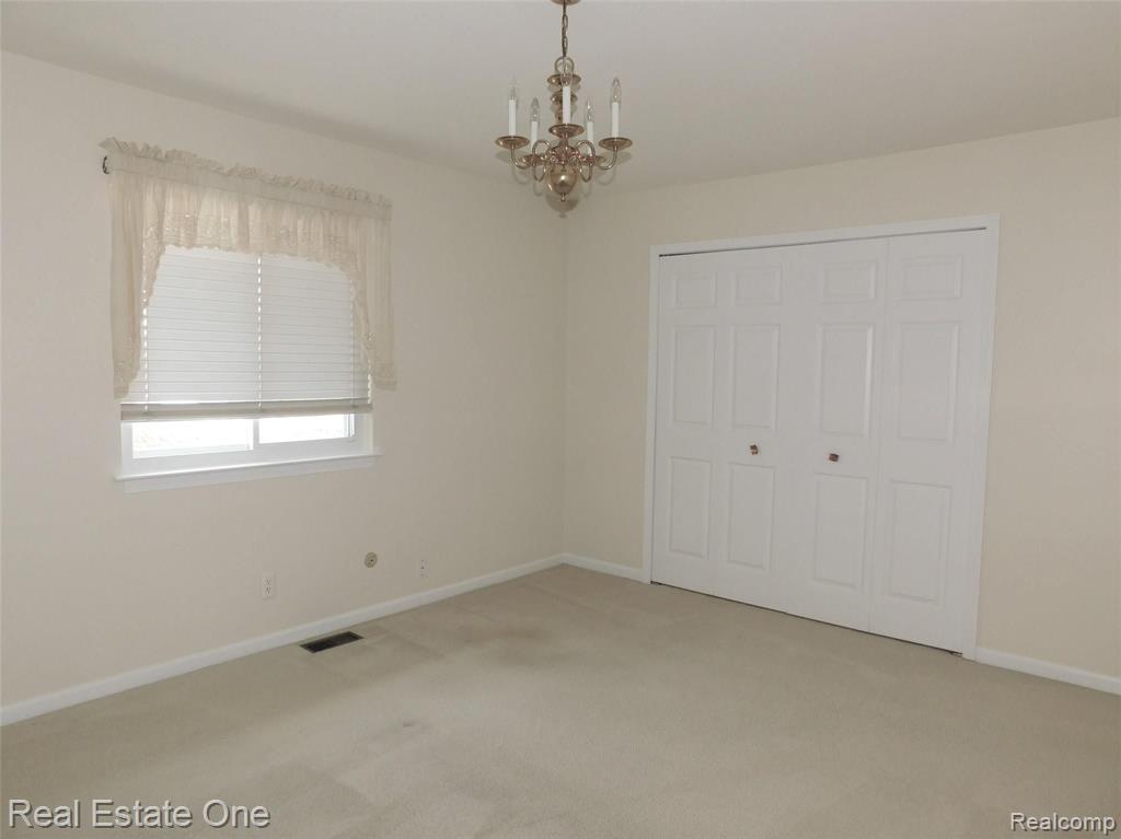 565 Augusta Drive Rochester Hills, MI 48309 - Photo 17 of 30