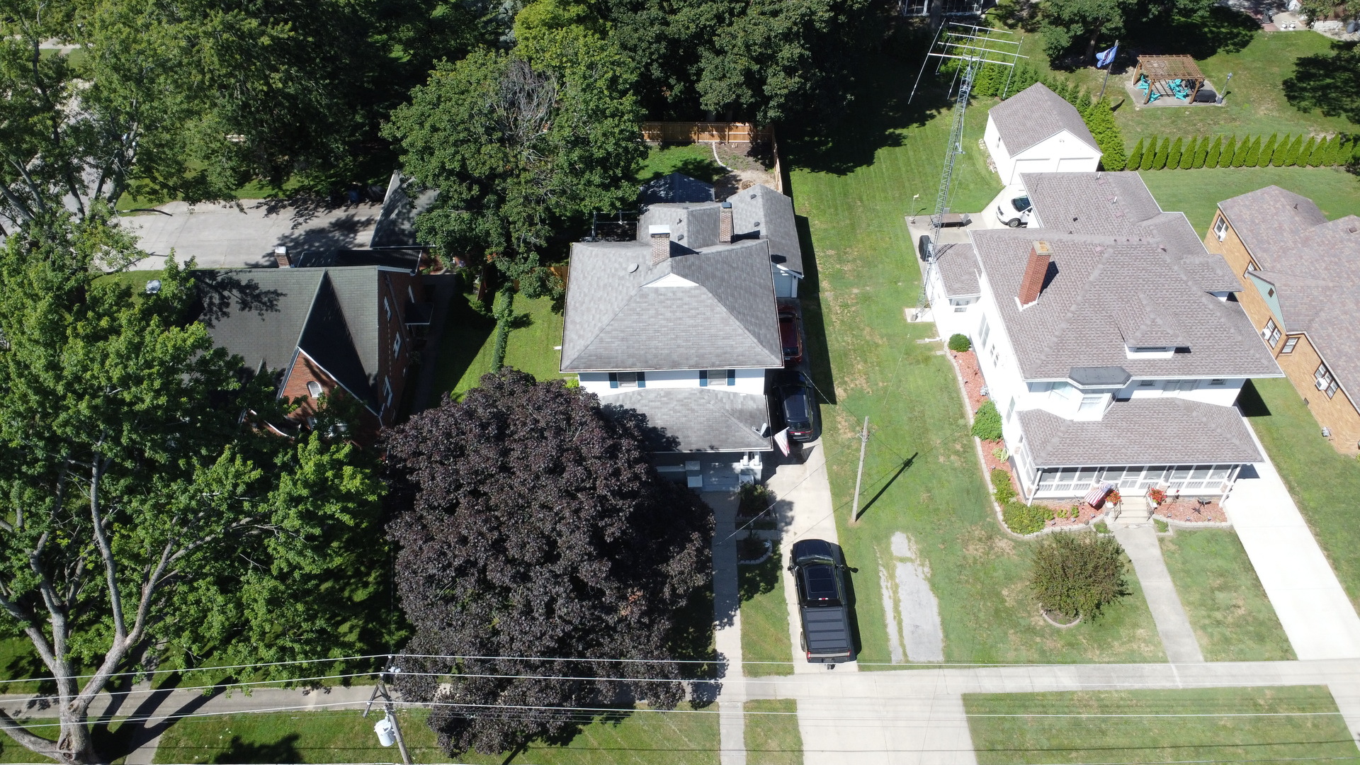 425 South 4th Street Watseka, IL 60970 - Photo 11 of 50 an aerial view of a house with a yard