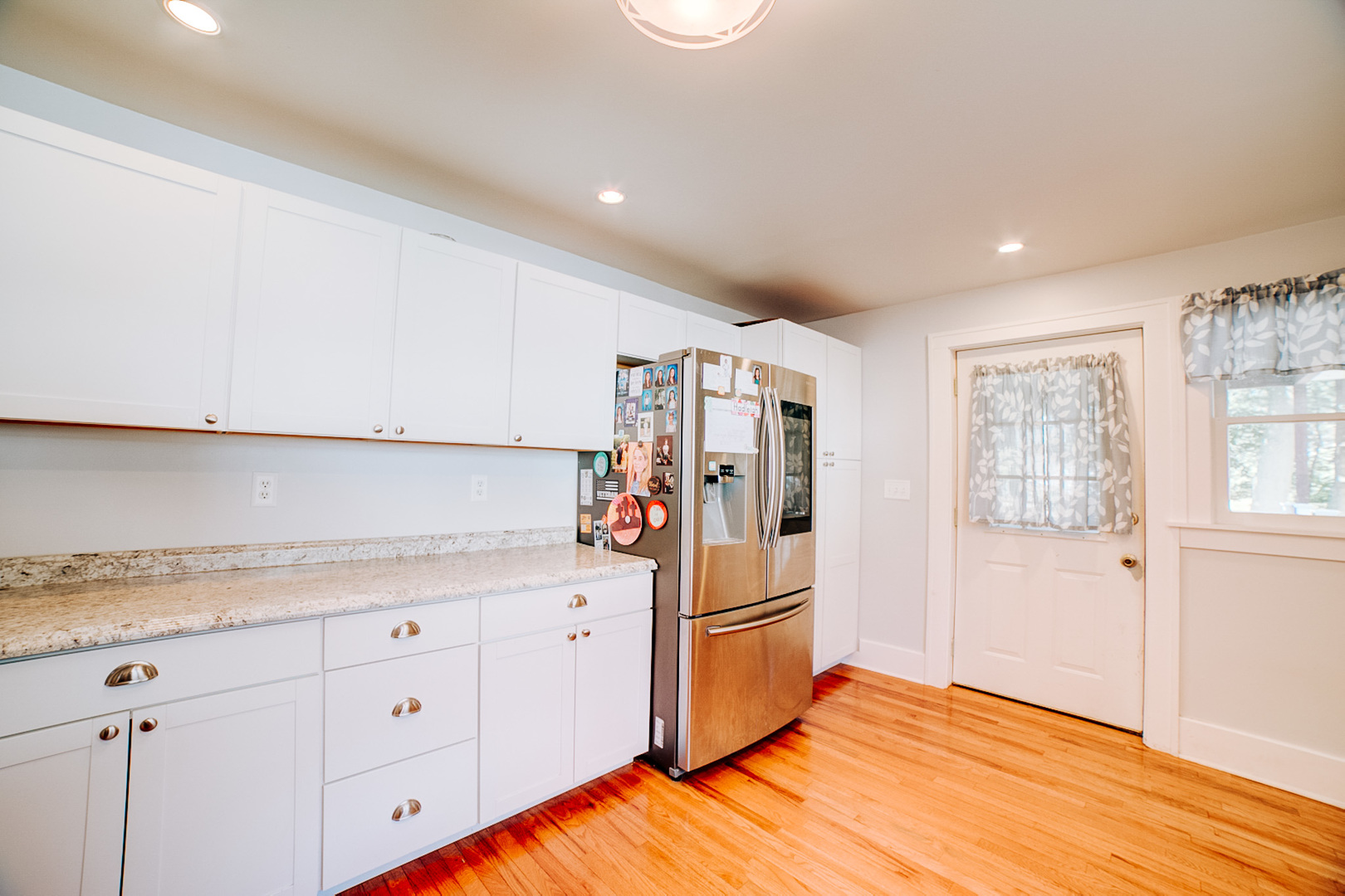 425 South 4th Street Watseka, IL 60970 - Photo 34 of 50 a view of a kitchen with closet and wooden floor