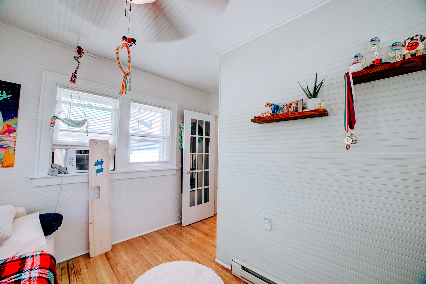 425 South 4th Street Watseka, IL 60970 - Photo 50 of 50 a view of empty room with cabinet and window
