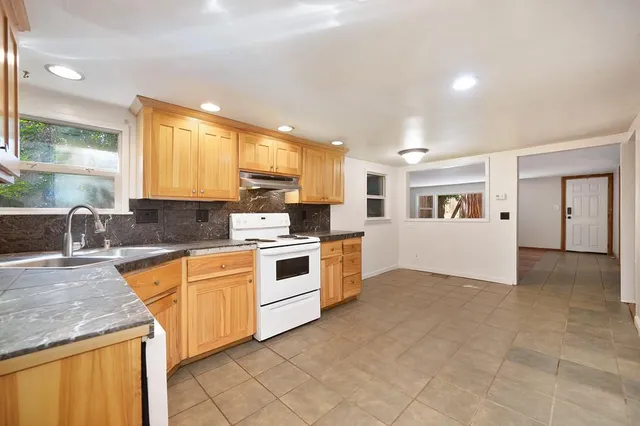 $325,000 | 2889 Willow Street, Pollock Pines, CA 95726