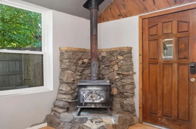 $325,000 | 2889 Willow Street, Pollock Pines, CA 95726