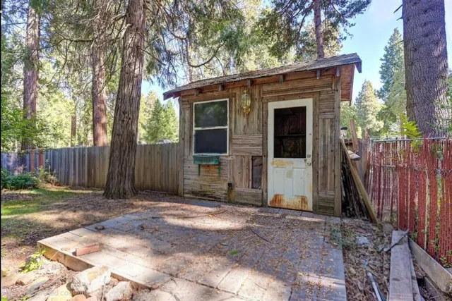 $325,000 | 2889 Willow Street, Pollock Pines, CA 95726