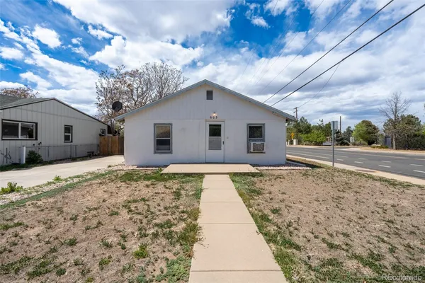 $300,000 | 603 South 5th Avenue, Brighton, CO 80601