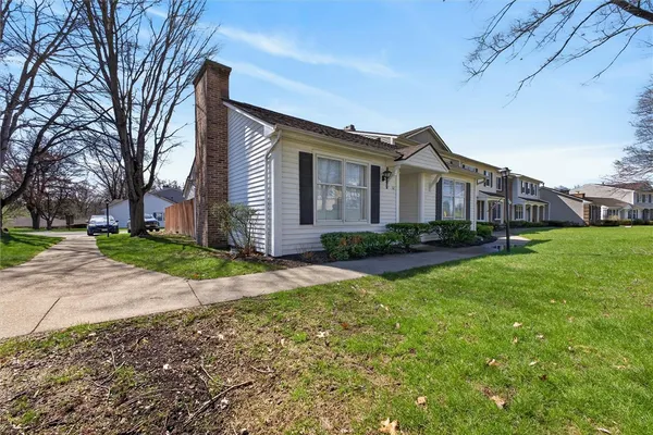 $249,900 | 52 New Wickham Drive, Penfield, NY 14526