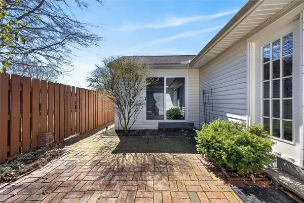 $249,900 | 52 New Wickham Drive, Penfield, NY 14526