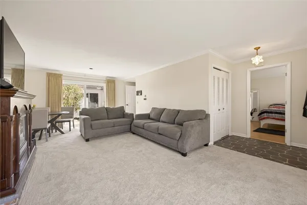 $249,900 | 52 New Wickham Drive, Penfield, NY 14526