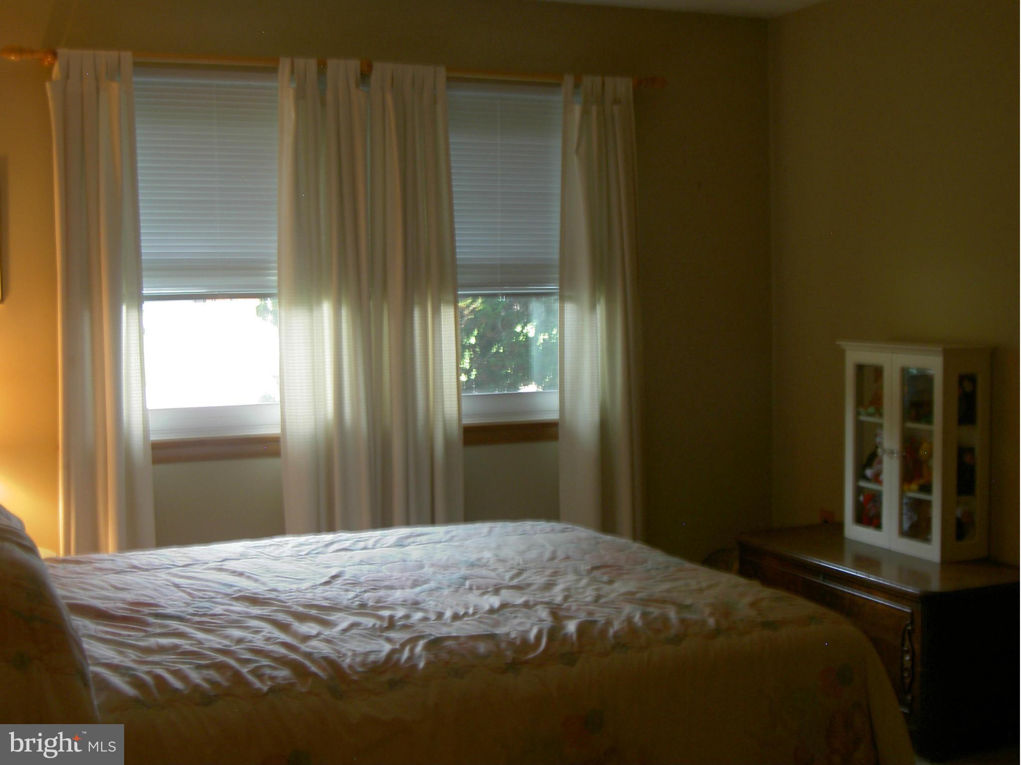 727 George Avenue Baltimore, MD 21221 - Photo 16 of 27 Bedroom