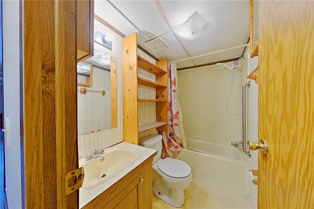 $159,900 | 26 Lynn Holly Lane, Hoboken, GA 31542