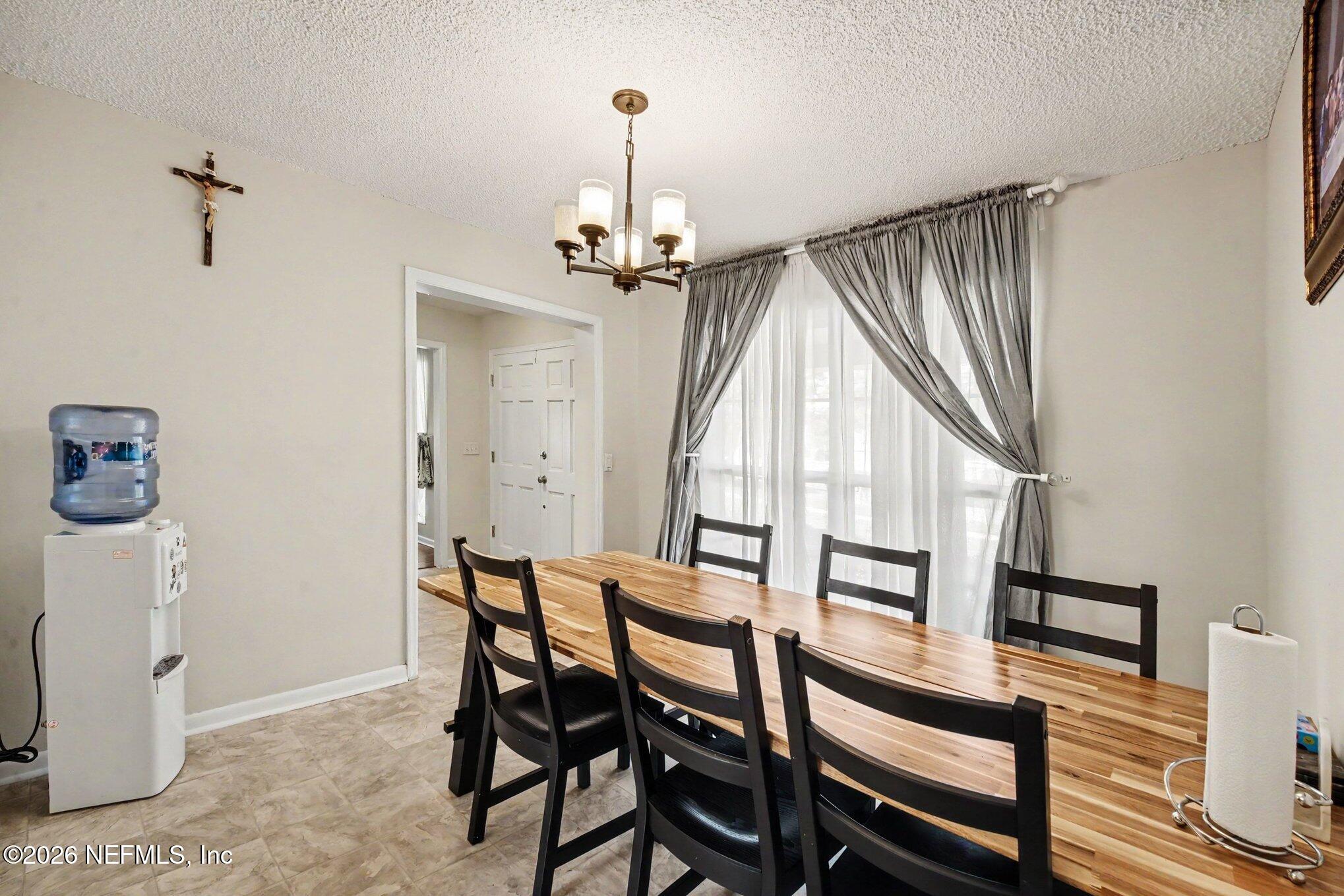 8957 Yarmouth Road Jacksonville, FL 32257 - Photo 8 of 33 008_file_4109