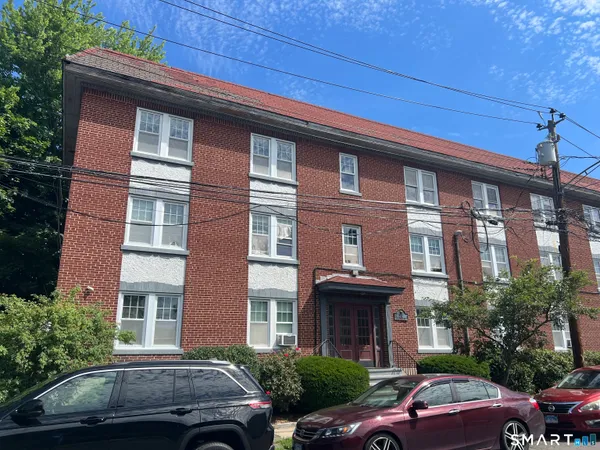 $1,850 | 24 Circular Avenue, Unit 3B, Bridgeport, CT 06605