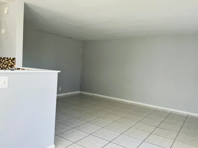 $1,750 | 151 Brighton Drive, Unit D, Boca Raton, FL 33434