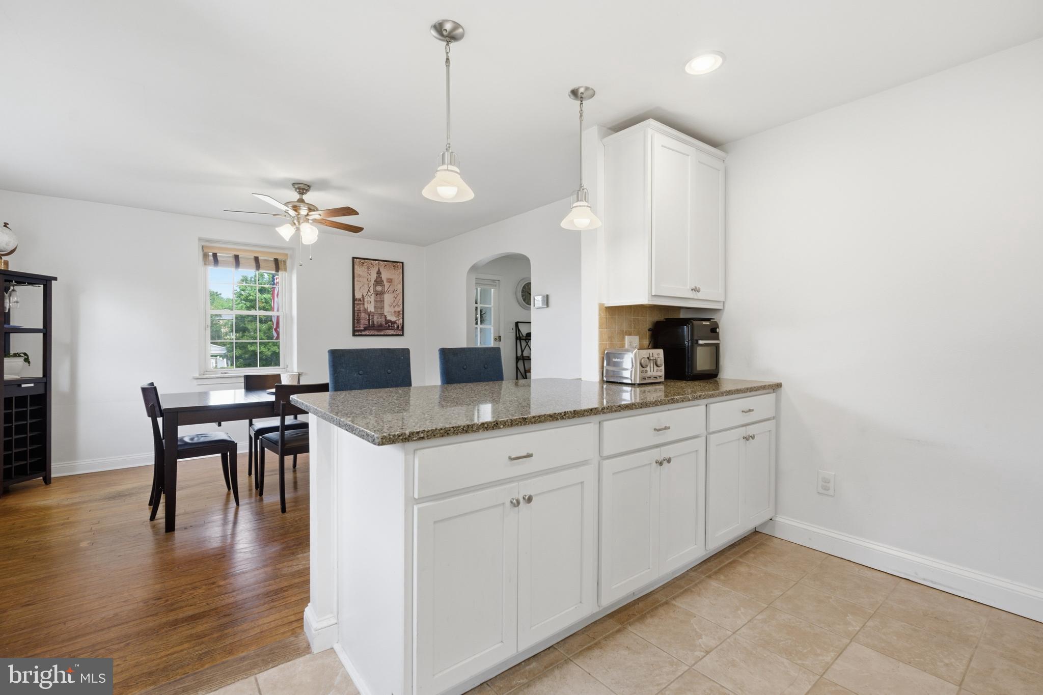 455 Glendale Circle Springfield, PA 19064 - Photo 10 of 30