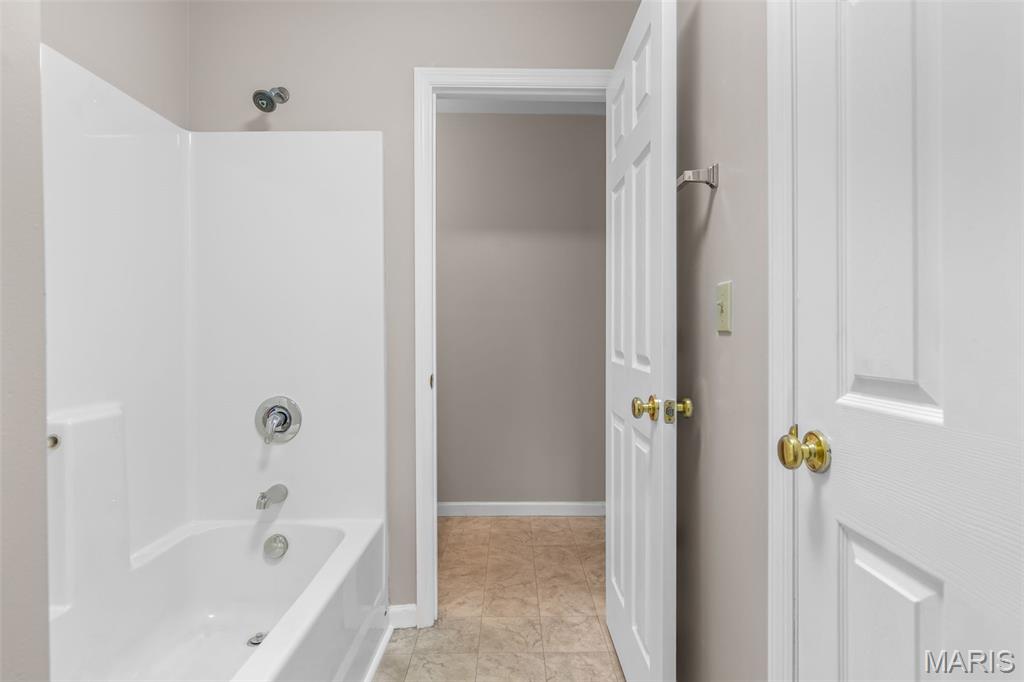 200 Romaine Spring View Fenton, MO 63026 - Photo 38 of 75