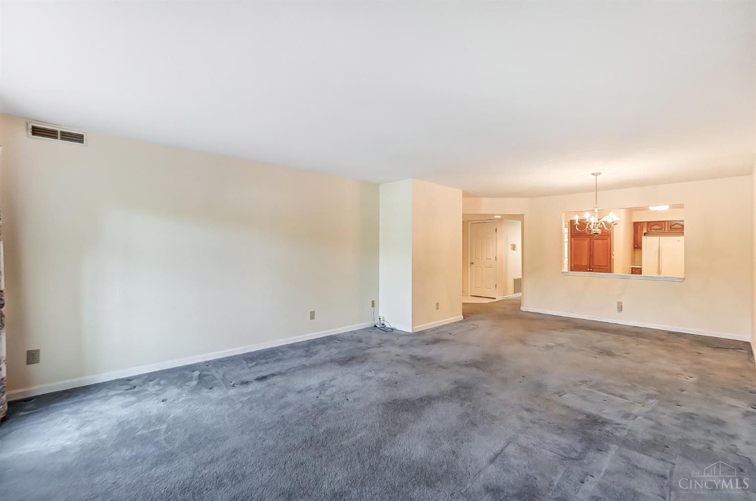 817 Neeb Road, Unit 1 Cincinnati, OH 45233 - Photo 7 of 22 Gallery Image 7