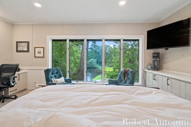 $5,000,000 | 4751 Johnson Road, Gowen, MI 49326