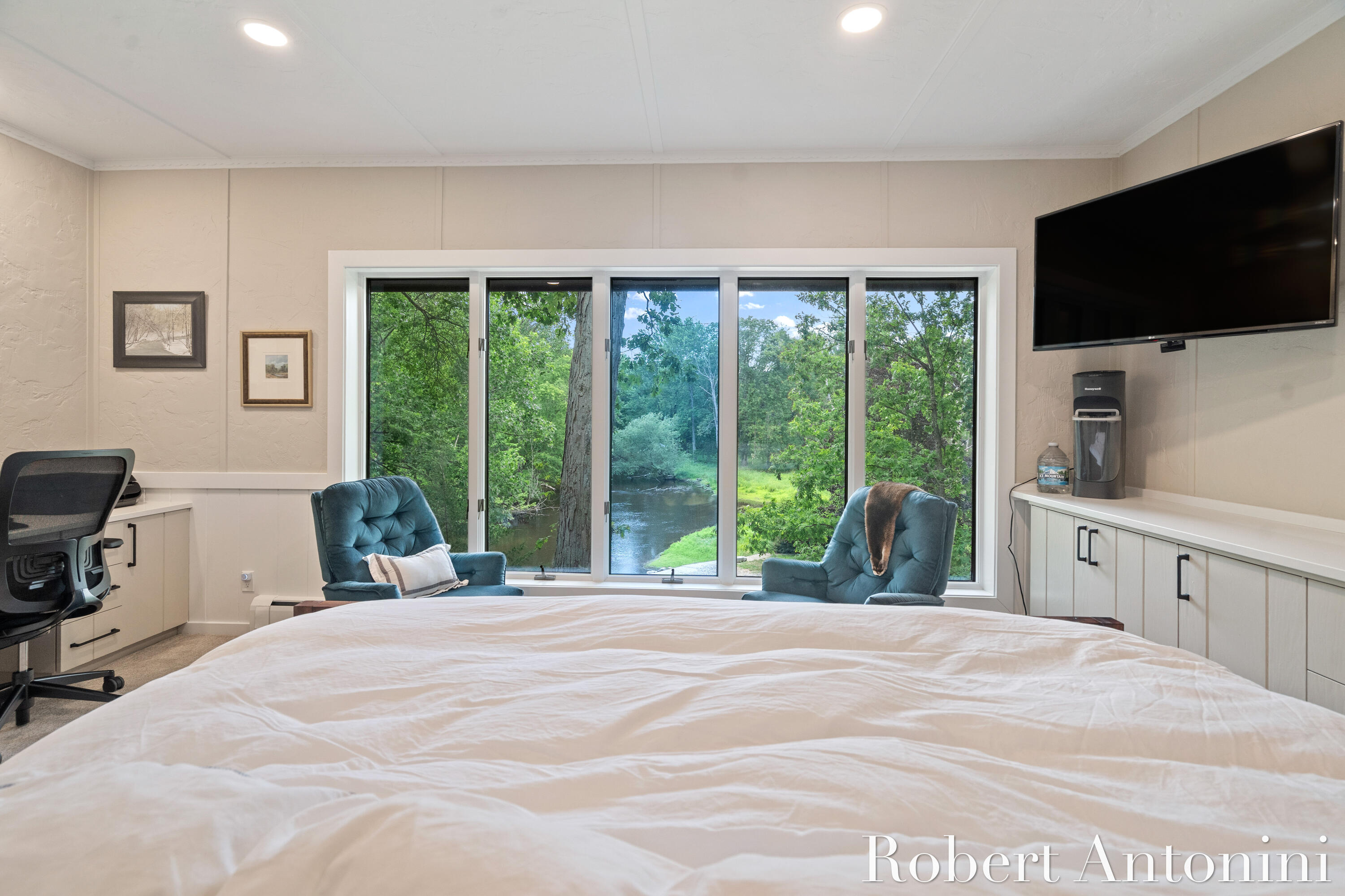 4751 Johnson Road Gowen, MI 49326 - Photo 78 of 146 Primary Suite