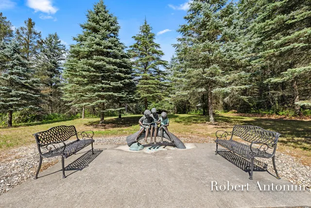 $5,000,000 | 4751 Johnson Road, Gowen, MI 49326